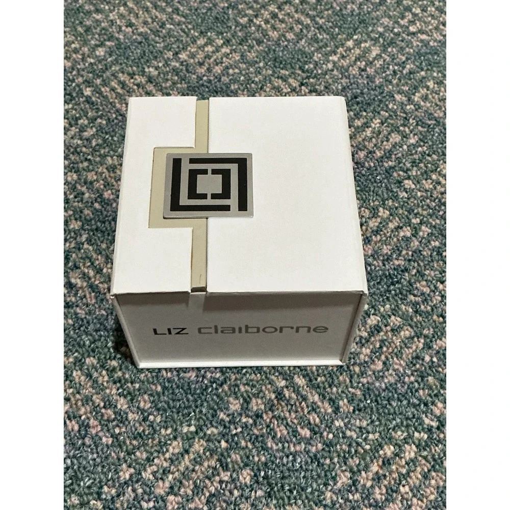 Xhilaration Square‎ Rubber Watch Women Pink New Minimalist Casual needs battery